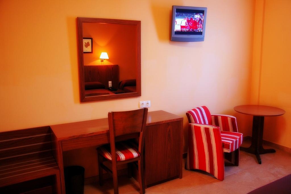 Hotel Salat Resort 레스 보르헤스 블랑케스 객실 사진